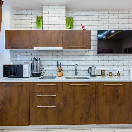 Big Jacuzzi , Sauna , Khreshchatyk apartments Kiev Bagian luar foto