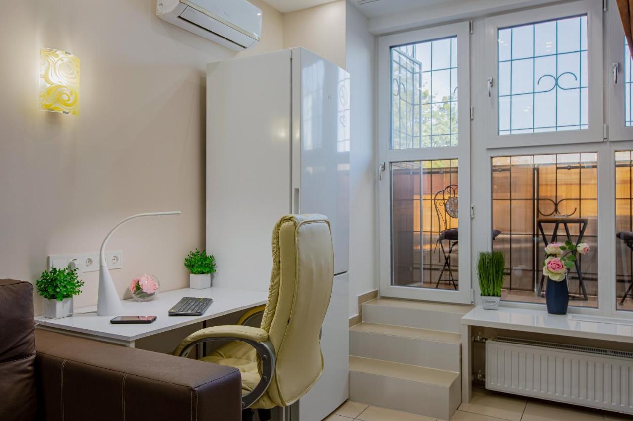 Big Jacuzzi , Sauna , Khreshchatyk apartments Kiev Bagian luar foto