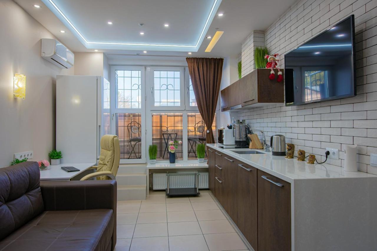 Big Jacuzzi , Sauna , Khreshchatyk apartments Kiev Bagian luar foto