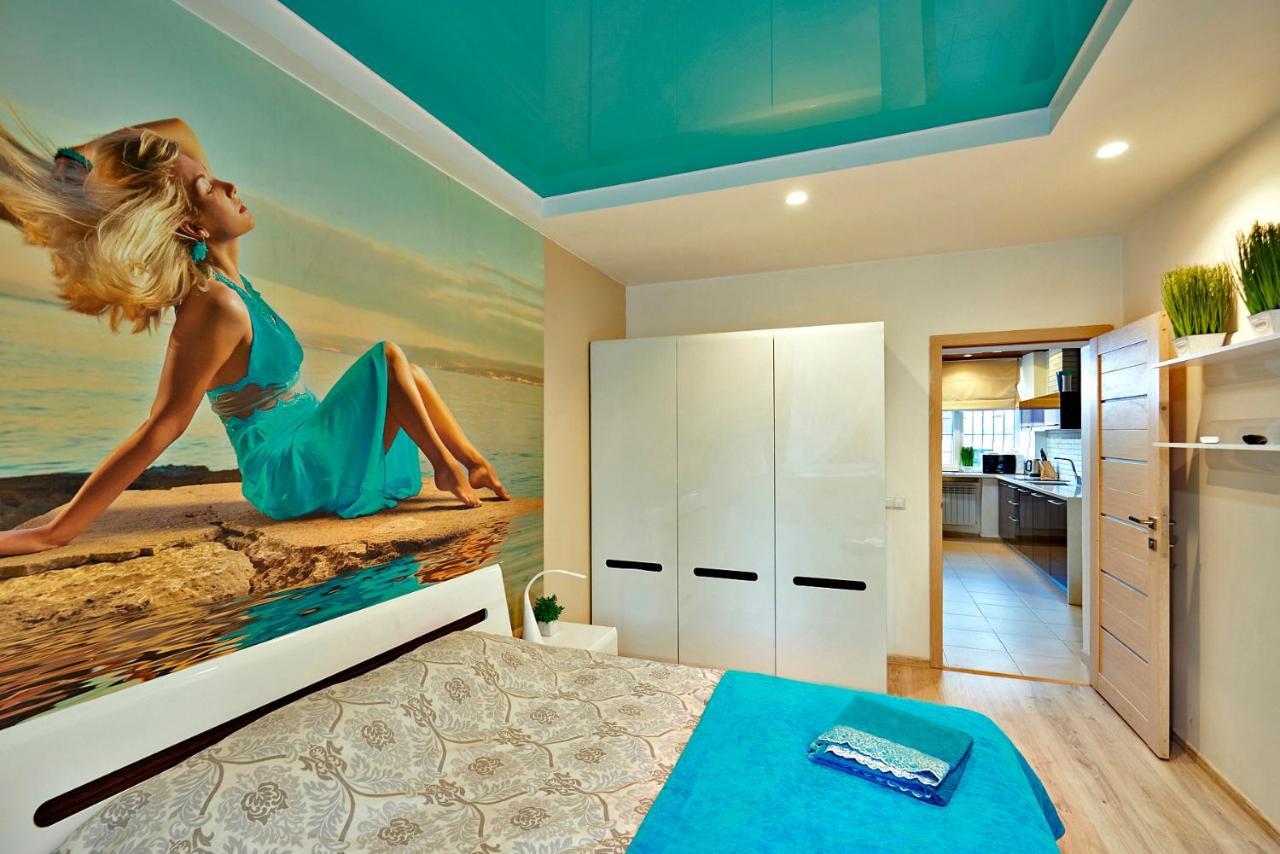 Big Jacuzzi , Sauna , Khreshchatyk apartments Kiev Bagian luar foto